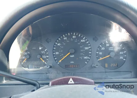 2005 Mercedes-Benz Ml 500 4Matic z USA, uszkodzony, nr VIN 4JGAB75E45A541125